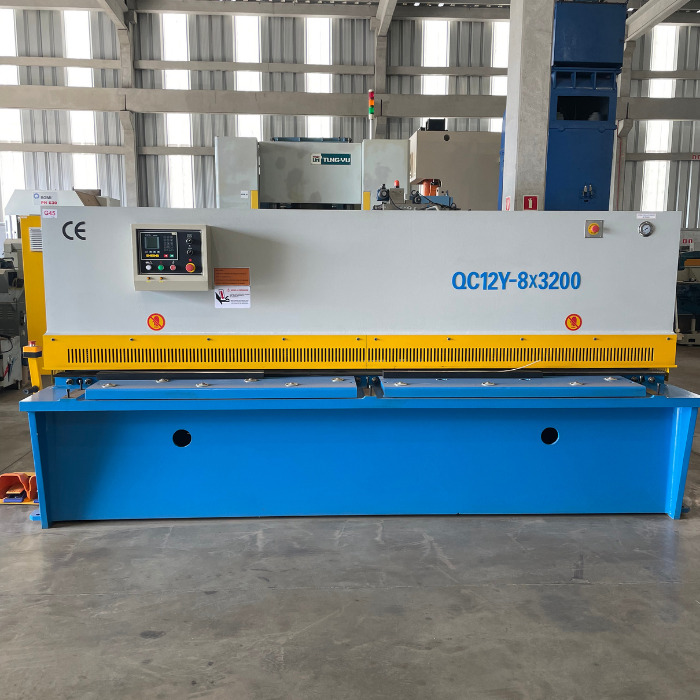 GUILHOTINA HIDRÁULICA - 3.200MM X 8MM - MOD. GHK - COM NR-12