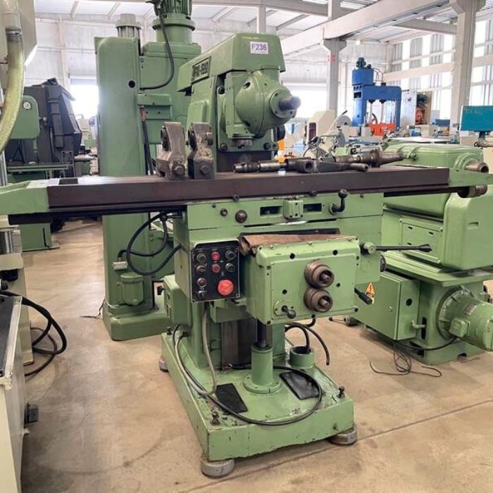 FRESADORA UNIVERSAL - ISO 40 - MOD. FUA-1600